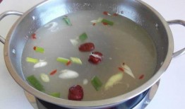 爆料勾兑骨头汤视频大全,视频大全曝光惊人内幕