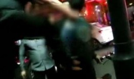 蓝台爆料人被殴打视频,现场画面令人震惊