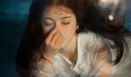 狠狠射在线观看免费,激情燃烧的青春岁月，免费在线观看